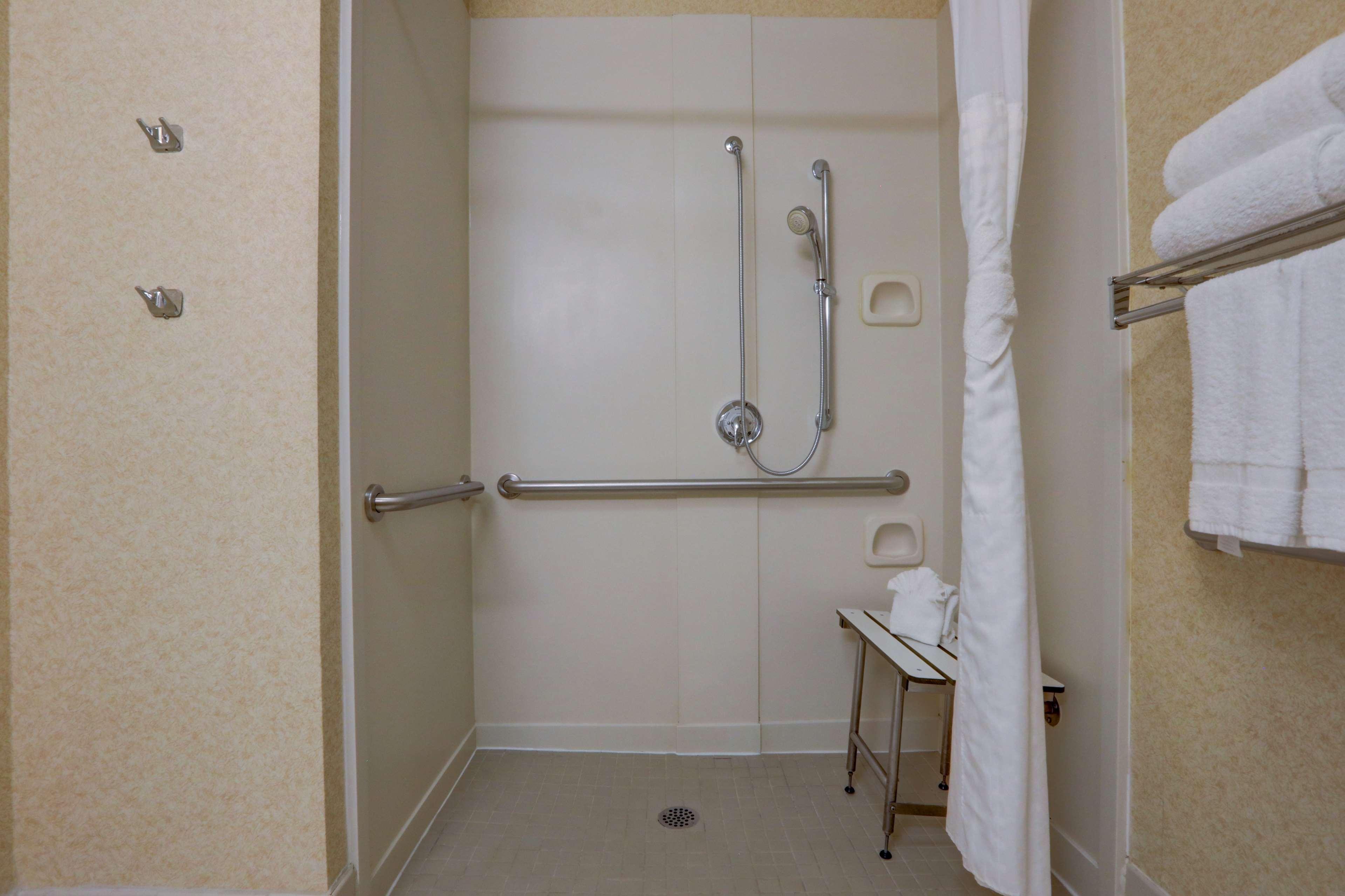 Surestay Plus Hotel By Best Western Chicago Lombard Exterior foto